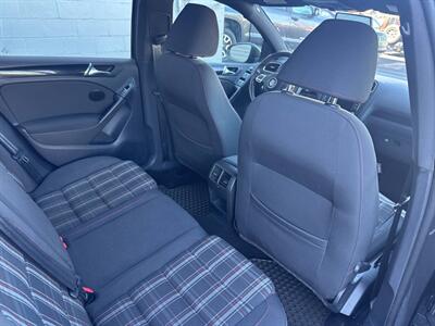 2011 Volkswagen GTI Base PZEV 4dr Hatchback 6A w/ Sunroof   - Photo 22 - Hazleton, PA 18201