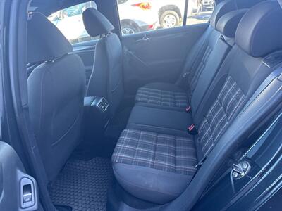 2011 Volkswagen GTI Base PZEV 4dr Hatchback 6A w/ Sunroof   - Photo 16 - Hazleton, PA 18201