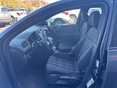 2011 Volkswagen GTI Base PZEV 4dr Hatchback 6A w/ Sunroof   - Photo 13 - Hazleton, PA 18201