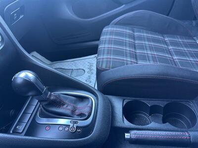 2011 Volkswagen GTI Base PZEV 4dr Hatchback 6A w/ Sunroof   - Photo 30 - Hazleton, PA 18201