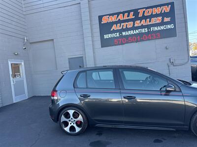 2011 Volkswagen GTI Base PZEV 4dr Hatchback 6A w/ Sunroof   - Photo 9 - Hazleton, PA 18201
