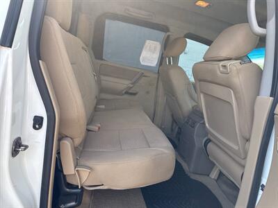 2014 Nissan Titan SV 4x4 4dr Crew Cab SWB Pickup - Photo 21 - Hazleton, PA 18201