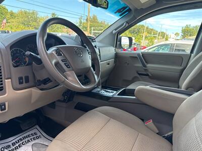2014 Nissan Titan SV 4x4 4dr Crew Cab SWB Pickup - Photo 16 - Hazleton, PA 18201