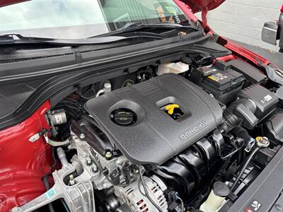 2019 Hyundai ELANTRA Limited 4dr Sedan   - Photo 11 - Hazleton, PA 18201