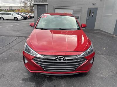 2019 Hyundai ELANTRA Limited 4dr Sedan   - Photo 2 - Hazleton, PA 18201
