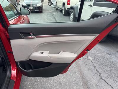2019 Hyundai ELANTRA Limited 4dr Sedan   - Photo 21 - Hazleton, PA 18201