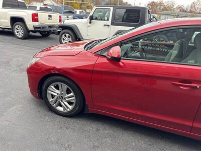 2019 Hyundai ELANTRA Limited 4dr Sedan   - Photo 4 - Hazleton, PA 18201