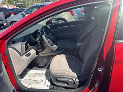 2019 Hyundai ELANTRA Limited 4dr Sedan SULEV - Photo 13 - Hazleton, PA 18201