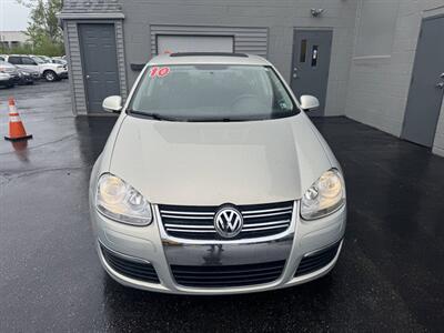 2010 Volkswagen Jetta TDI 4dr Sedan 6A   - Photo 3 - Hazleton, PA 18201