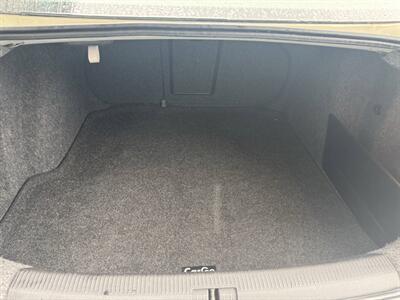 2010 Volkswagen Jetta TDI 4dr Sedan 6A   - Photo 19 - Hazleton, PA 18201