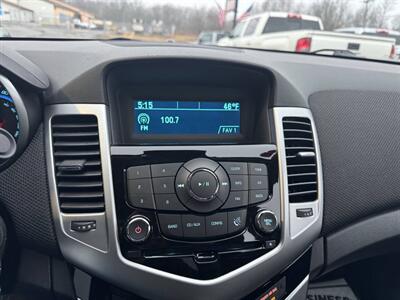 2015 Chevrolet Cruze 1LT Auto 4dr Sedan w/1SD   - Photo 27 - Hazleton, PA 18201