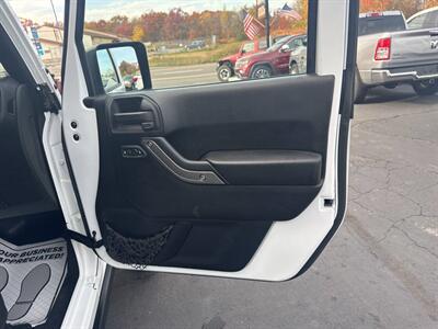 2015 Jeep Wrangler Willys Wheeler Edition 4x4 2dr SUV - Photo 21 - Hazleton, PA 18201