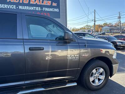 2019 RAM 1500 Classic Express 4x4 4dr Crew Cab 5.5 ft. SB Pickup   - Photo 10 - Hazleton, PA 18201