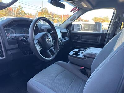 2019 RAM 1500 Classic Express 4x4 4dr Crew Cab 5.5 ft. SB Pickup   - Photo 15 - Hazleton, PA 18201