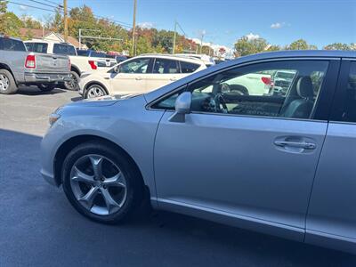 2011 Toyota Venza AWD V6 4dr Crossover - Photo 4 - Hazleton, PA 18201