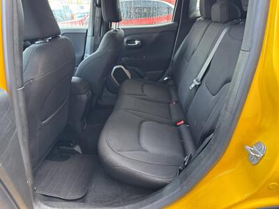 2017 Jeep Renegade Latitude 4x4 4dr SUV   - Photo 16 - Hazleton, PA 18201