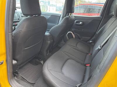 2017 Jeep Renegade Latitude 4x4 4dr SUV   - Photo 18 - Hazleton, PA 18201