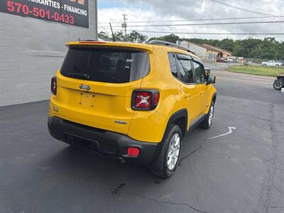 2017 Jeep Renegade Latitude 4x4 4dr SUV - Photo 8 - Hazleton, PA 18201