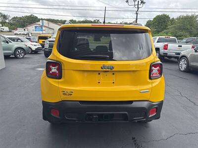 2017 Jeep Renegade Latitude 4x4 4dr SUV - Photo 7 - Hazleton, PA 18201