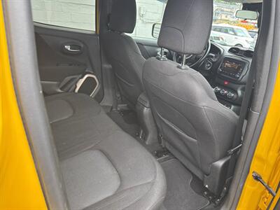 2017 Jeep Renegade Latitude 4x4 4dr SUV - Photo 22 - Hazleton, PA 18201