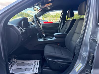 2019 Jeep Grand Cherokee Laredo E 4x4 4dr SUV - Photo 6 - Hazleton, PA 18201