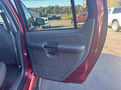 2004 Ford Explorer Sport Trac XLS 4dr XLS   - Photo 21 - Hazleton, PA 18201