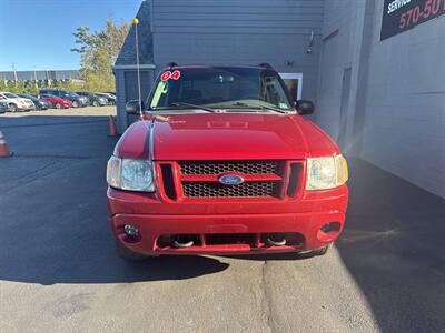 2004 Ford Explorer Sport Trac XLS 4dr XLS   - Photo 2 - Hazleton, PA 18201