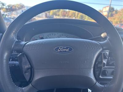2004 Ford Explorer Sport Trac XLS 4dr XLS   - Photo 31 - Hazleton, PA 18201