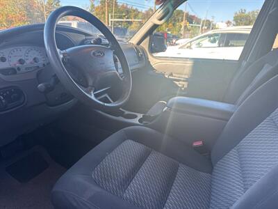 2004 Ford Explorer Sport Trac XLS 4dr XLS   - Photo 15 - Hazleton, PA 18201