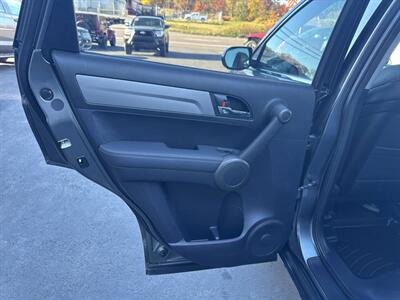 2011 Honda CR-V EX L w/Navi AWD 4dr SUV - Photo 17 - Hazleton, PA 18201