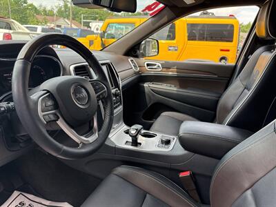 2014 Jeep Grand Cherokee Overland 4x4 4dr SUV   - Photo 16 - Hazleton, PA 18201