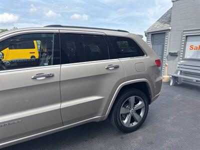 2014 Jeep Grand Cherokee Overland 4x4 4dr SUV   - Photo 5 - Hazleton, PA 18201