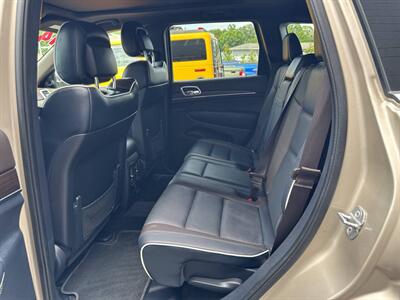 2014 Jeep Grand Cherokee Overland 4x4 4dr SUV   - Photo 17 - Hazleton, PA 18201