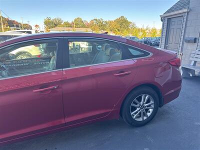 2017 Hyundai SONATA - Photo 5 - Hazleton, PA 18201