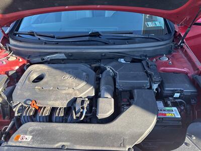 2017 Hyundai SONATA - Photo 12 - Hazleton, PA 18201