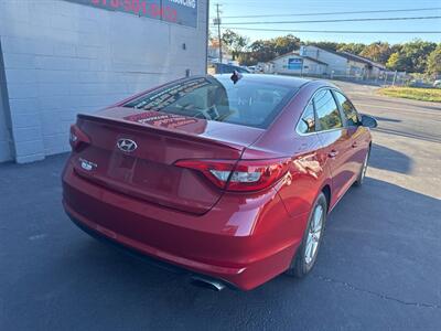 2017 Hyundai SONATA - Photo 8 - Hazleton, PA 18201