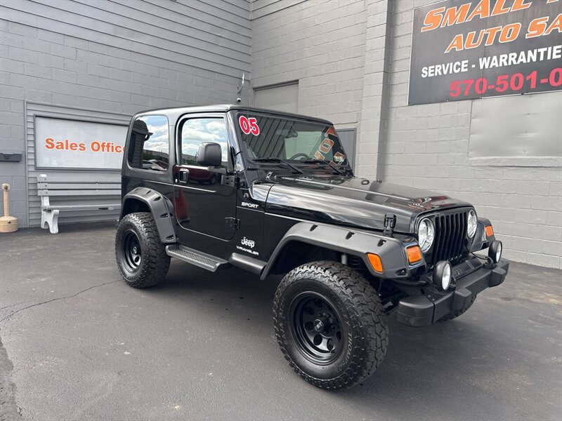 2005 Jeep Wrangler Sport 4WD 2dr SUV  