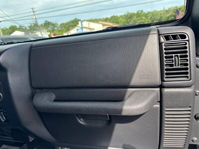 2005 Jeep Wrangler Sport - Photo 24 - Hazleton, PA 18201