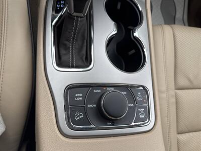 2018 Jeep Grand Cherokee Overland 4x4 4dr SUV   - Photo 32 - Hazleton, PA 18201