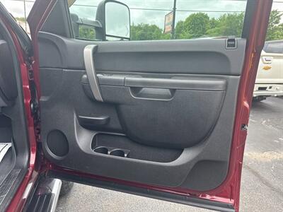 2014 Chevrolet Silverado 2500HD LT 4x4 4dr Crew Cab SB - Photo 24 - Hazleton, PA 18201