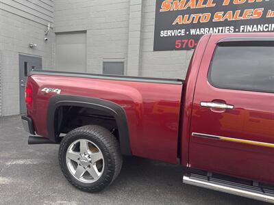 2014 Chevrolet Silverado 2500HD LT 4x4 4dr Crew Cab SB - Photo 10 - Hazleton, PA 18201