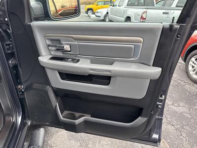 2014 RAM 1500 Big Horn 4x4 4dr Crew Cab 5.5 ft. SB Pickup   - Photo 25 - Hazleton, PA 18201
