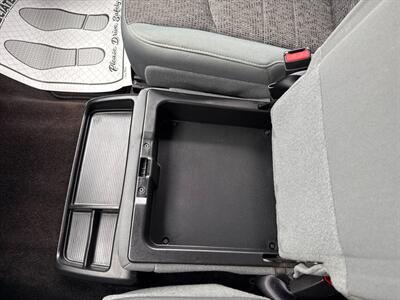 2014 RAM 1500 Big Horn 4x4 4dr Crew Cab 5.5 ft. SB Pickup   - Photo 37 - Hazleton, PA 18201