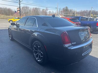 2015 Chrysler 300 Series Limited 4dr Sedan   - Photo 6 - Hazleton, PA 18201