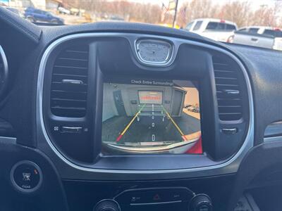 2015 Chrysler 300 Series Limited 4dr Sedan   - Photo 30 - Hazleton, PA 18201