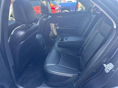 2015 Chrysler 300 Series Limited 4dr Sedan   - Photo 17 - Hazleton, PA 18201