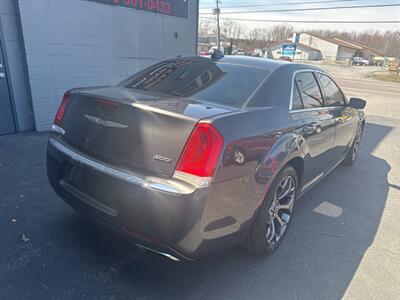 2015 Chrysler 300 Series Limited 4dr Sedan   - Photo 8 - Hazleton, PA 18201