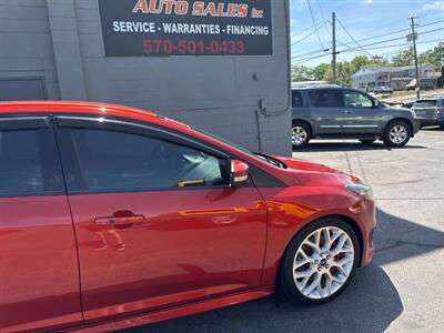 2018 Ford Focus ST 4dr Hatchback   - Photo 10 - Hazleton, PA 18201