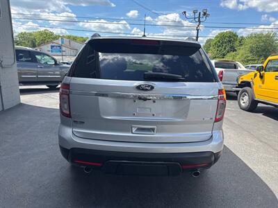 2013 Ford Explorer XLT AWD 4dr SUV   - Photo 7 - Hazleton, PA 18201