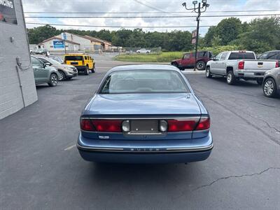 1998 Buick LeSabre Custom 4dr Sedan - Photo 5 - Hazleton, PA 18201